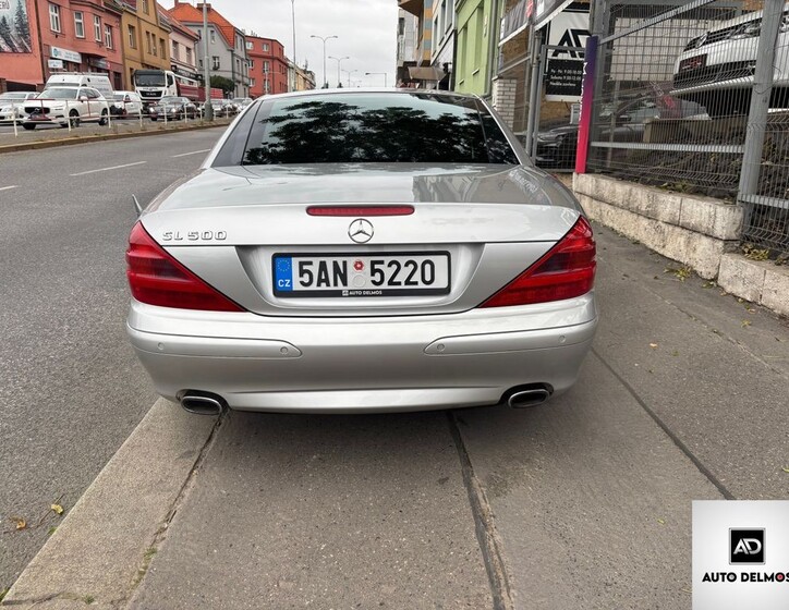 Mercedes-Benz SL 8
