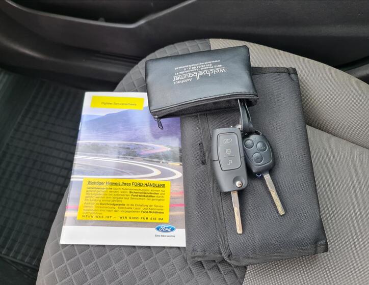 Ford Tourneo Courier 20