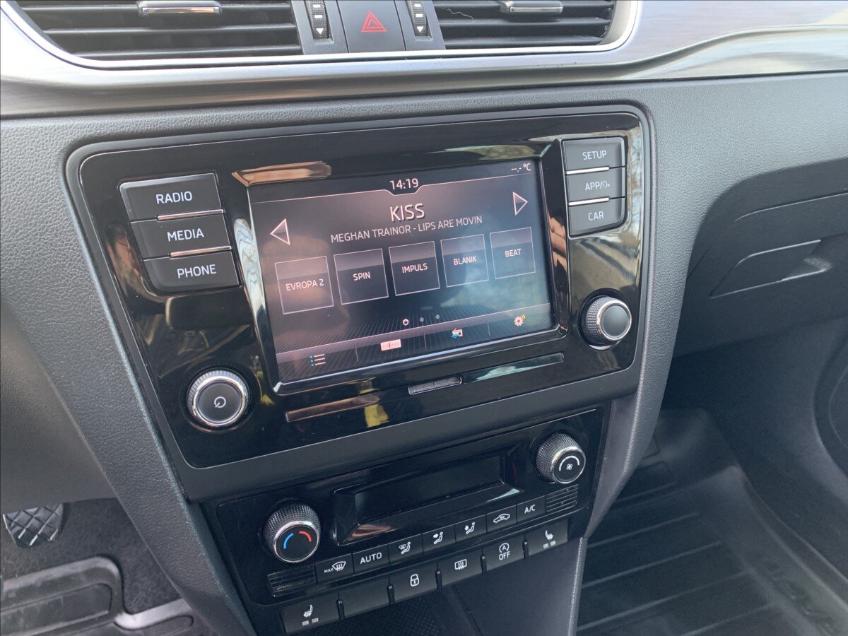 Škoda Rapid Hatchback 999,0 81 kw