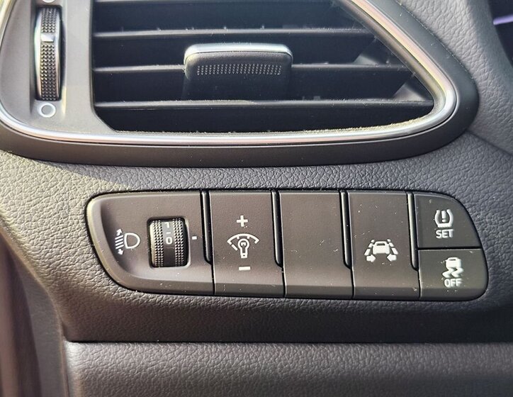 Hyundai i30 Kombi 1,4 l 103 kw