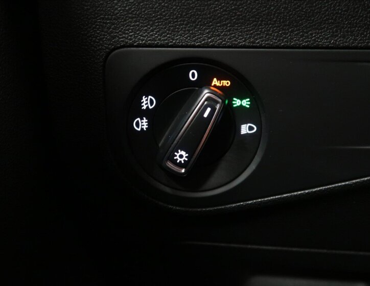 Volkswagen Tiguan SUV / Terénní 2,0 l 140 kw