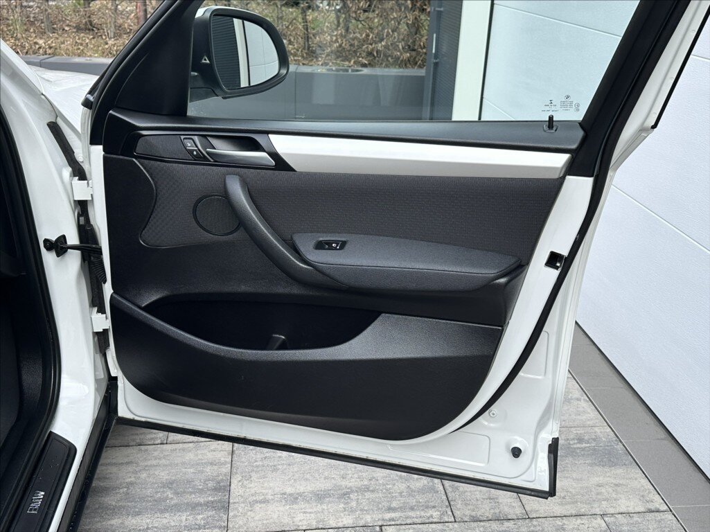 BMW X3 SUV / Terénní 2,0 l 180 kw