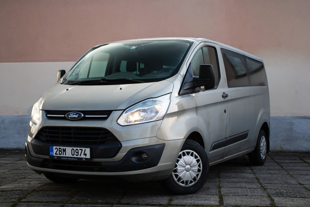 Ford Transit Custom VAN / Minibus 2,2 l 114 kw