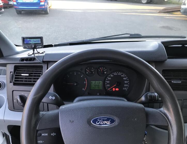Ford Transit 9