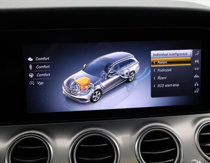 Mercedes-Benz Třídy E 33