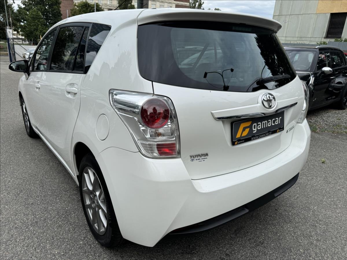 Toyota Verso MPV 2,0 l 91 kw