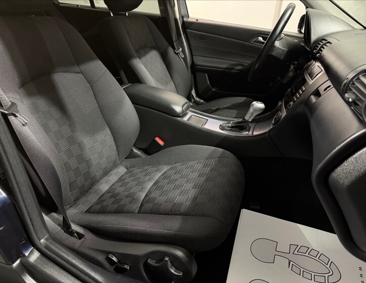 Mercedes-Benz Třídy C 16