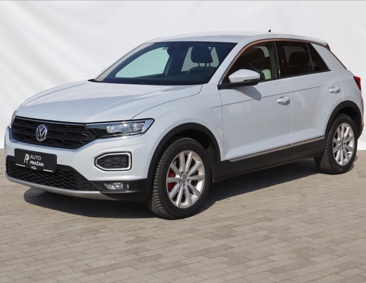 Volkswagen T-Roc CUV / Crossover 1,5 l 110 kw
