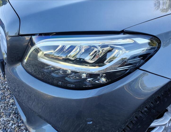 Mercedes-Benz Třídy C 44