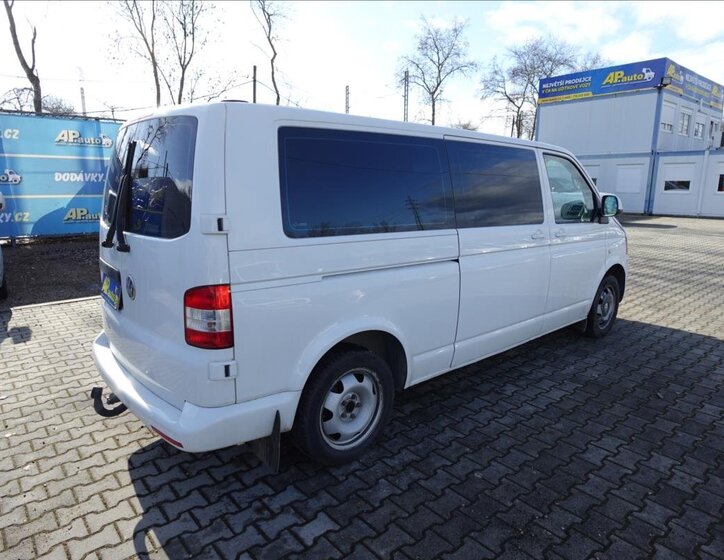 Volkswagen Caravelle Ostatní 2,0 l 132 kw