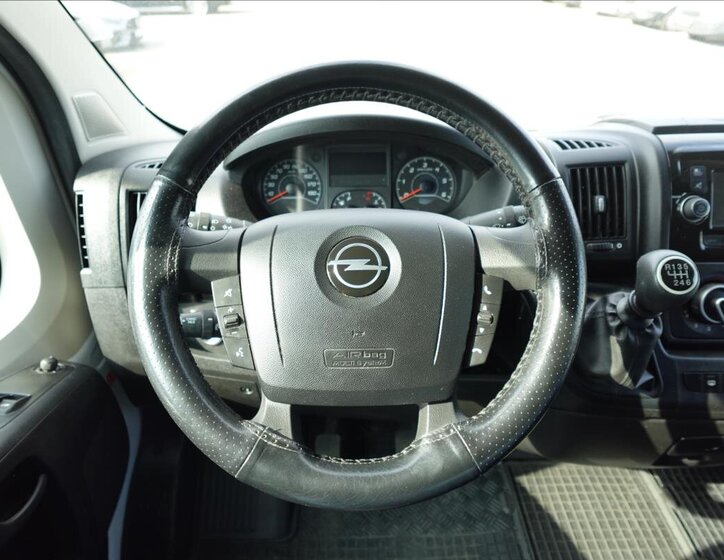 Opel Movano Ostatní 2,2 l 121 kw