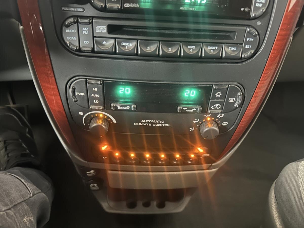 Chrysler Voyager MPV 2,8 l 110 kw