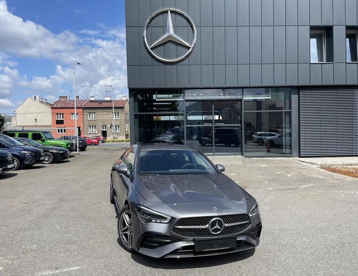 Mercedes-Benz CLA 1