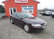 Opel Vectra Sedan 1,6 l 74 kw