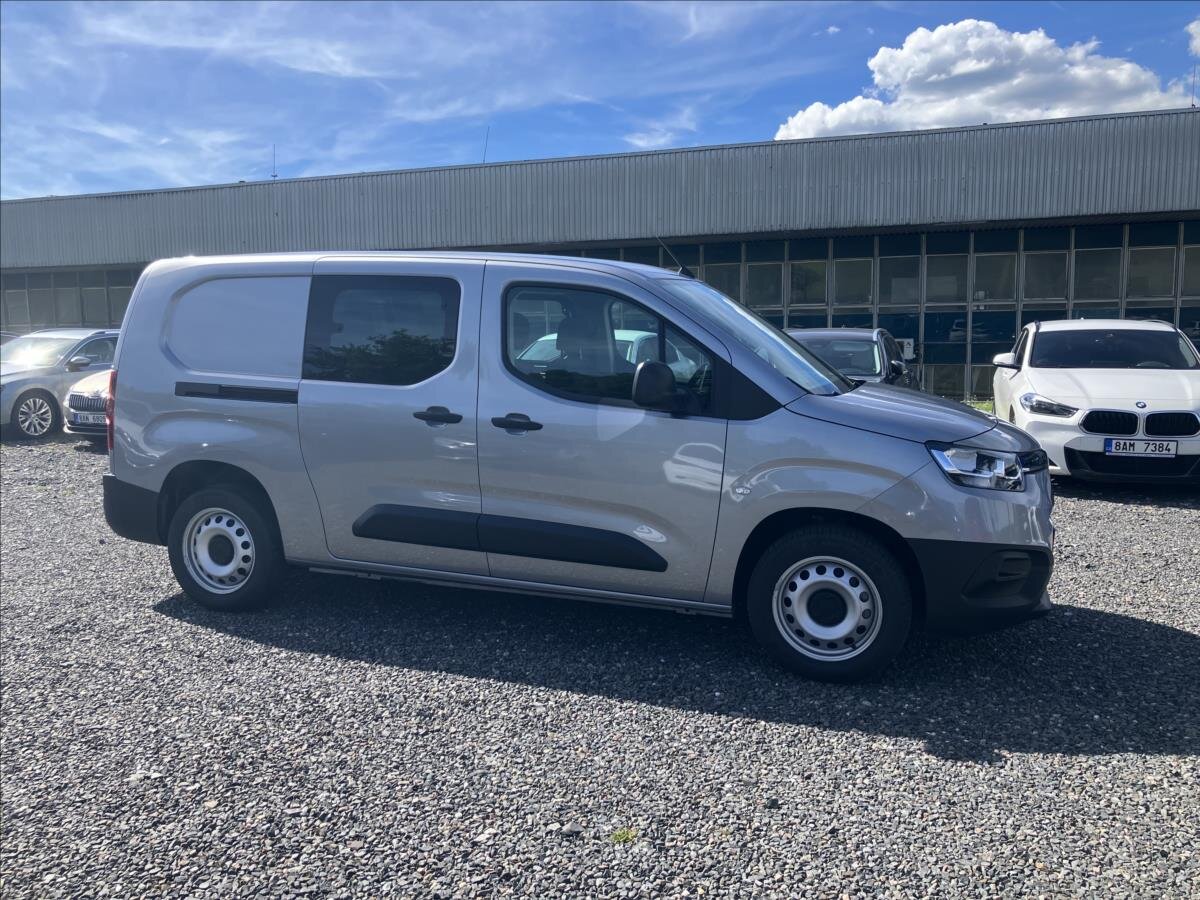 Toyota ProAce City Kombi 1,2 l 81 kw