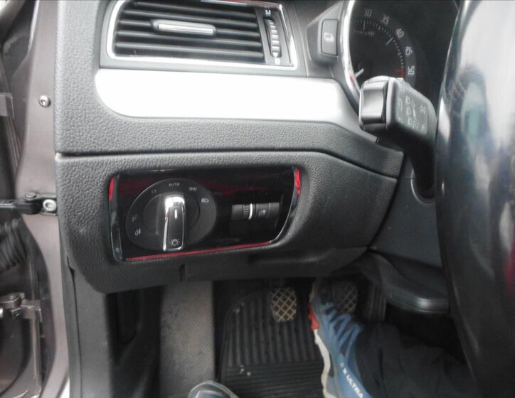 Škoda Superb Kombi 2,0 l 103 kw