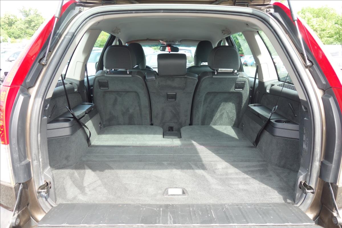 Volvo XC90 SUV 2,4 l 147 kw