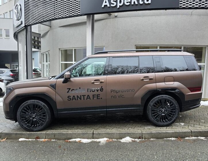 Hyundai Santa Fe SUV / Terénní 1,6 l 158 kw