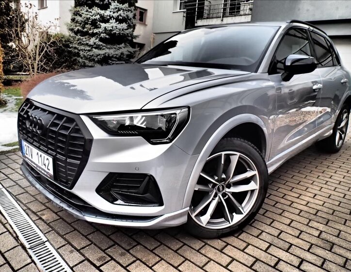 Audi Q3 SUV 2,3 l 137 kw