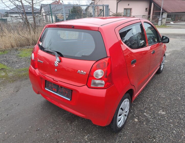 Suzuki Alto 7