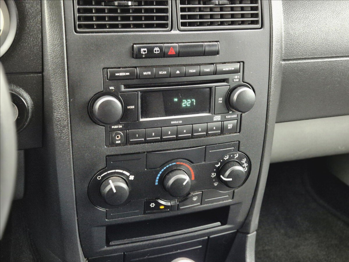 Dodge Magnum Kombi 2,7 l 142 kw