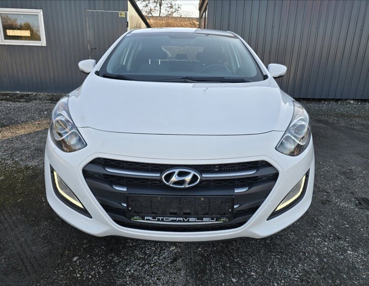 Hyundai i30 Hatchback 1,4 l 66 kw