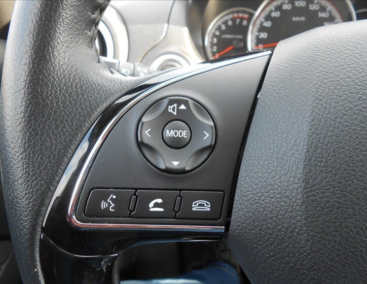 Mitsubishi Space Hatchback 1,2 l 59 kw