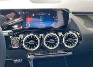 Mercedes-Benz GLA 12