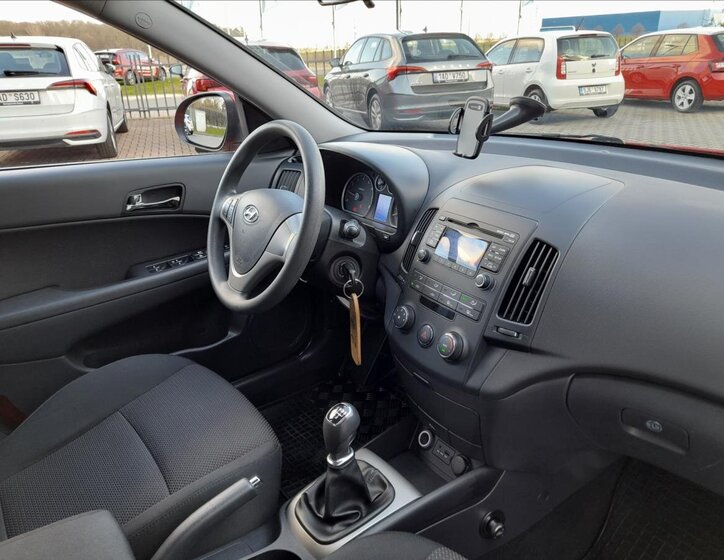 Hyundai i30 Hatchback 1,4 l 80 kw