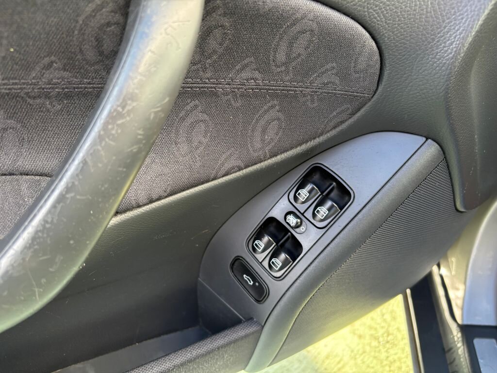 Mercedes-Benz Třídy C Sedan 1,8 l 105 kw