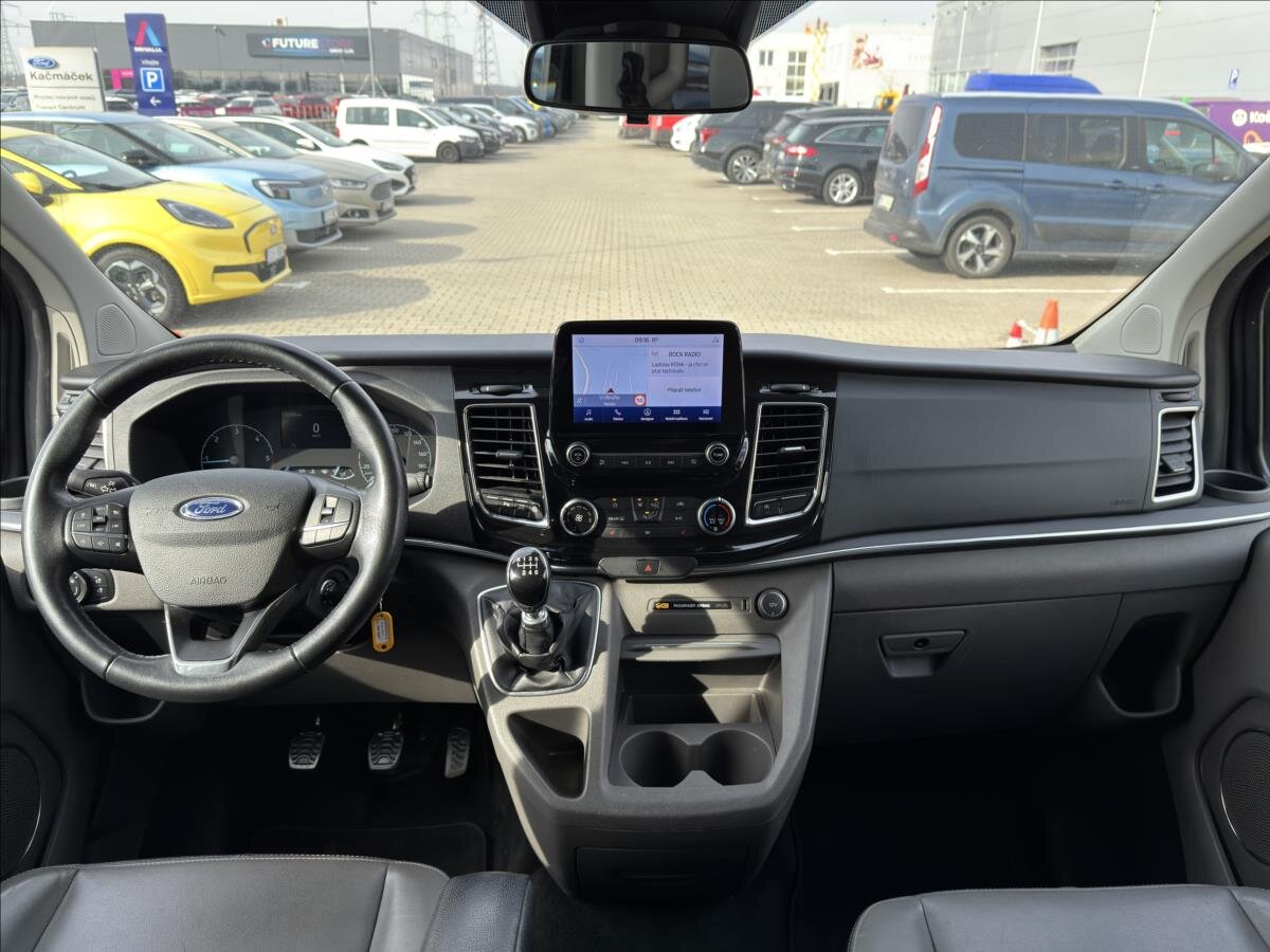 Ford Tourneo Custom MPV 2,0 l 136 kw