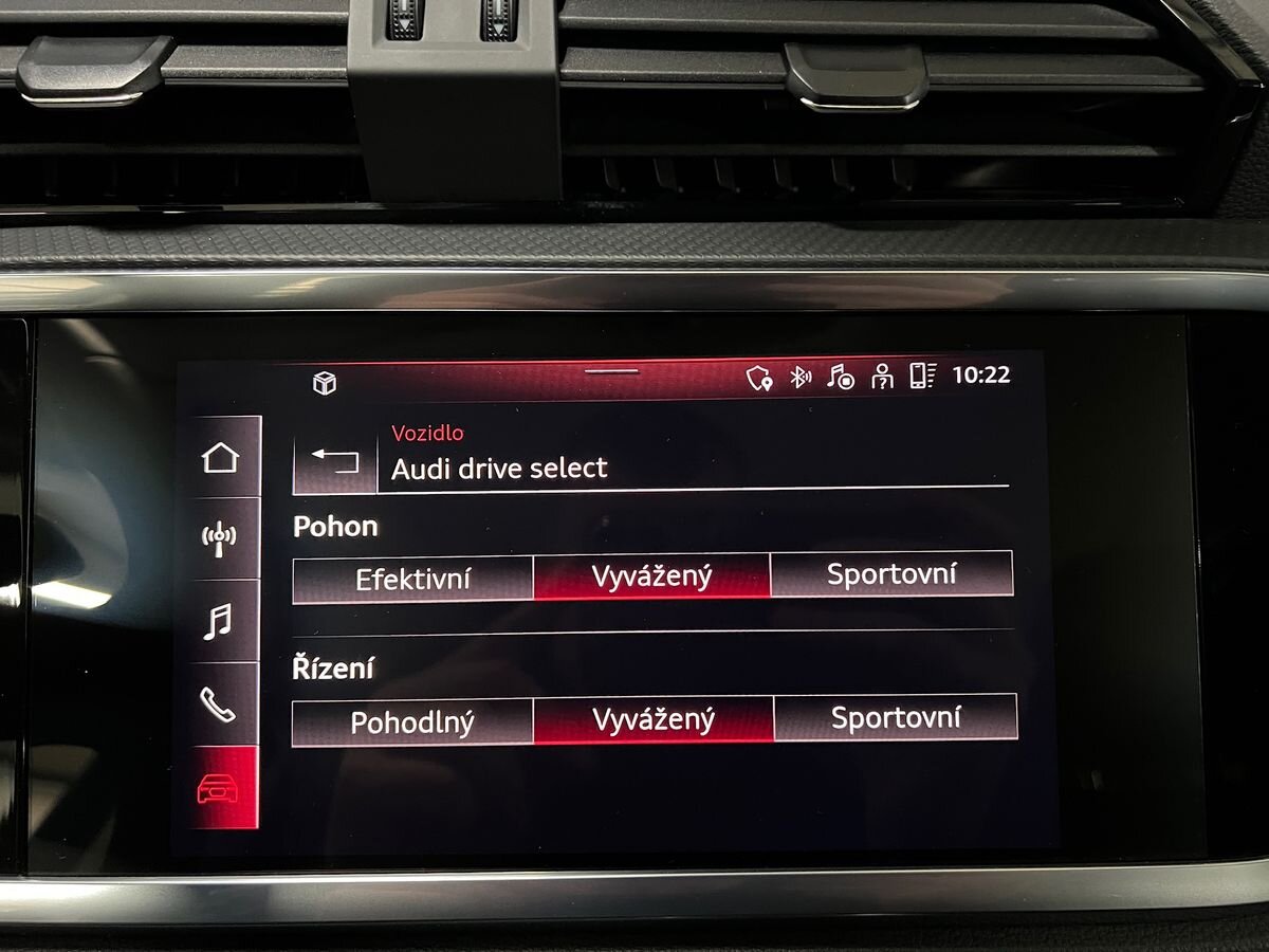 Audi Q3 SUV / Terénní 2,0 l 180 kw