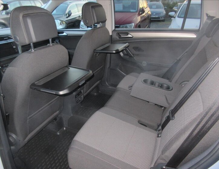 Volkswagen Tiguan Allspace 7