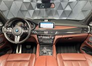 BMW X5 SUV / Terénní 4,4 l 423 kw