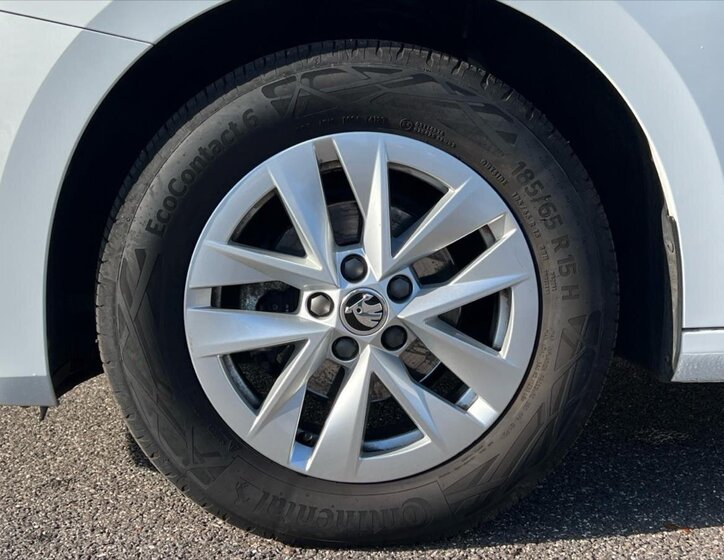 Škoda Fabia Hatchback 999,0 70 kw