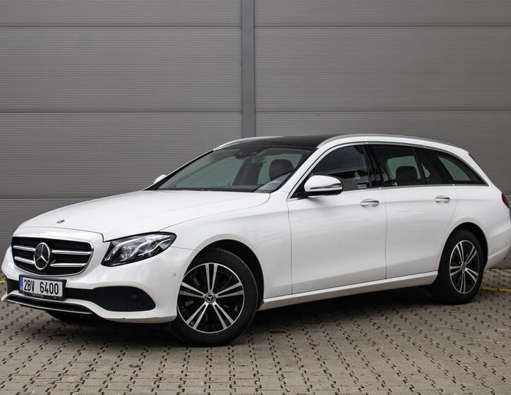 Mercedes-Benz Třídy E 1