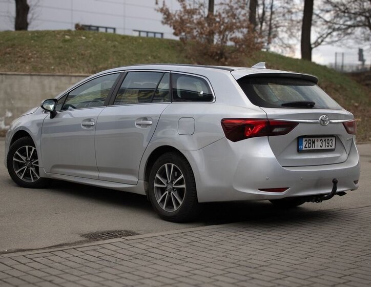 Toyota Avensis Kombi 1,6 l 82 kw