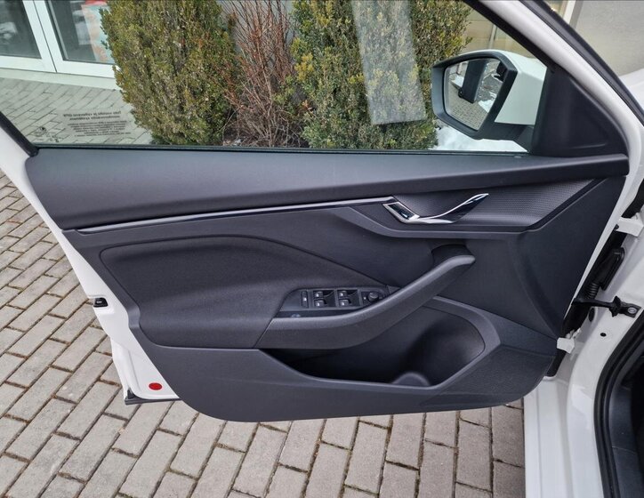 Škoda Scala Hatchback 999,0 70 kw