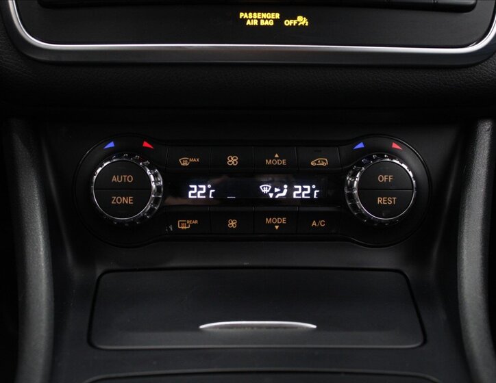 Mercedes-Benz GLA SUV / Terénní 2,0 l 155 kw