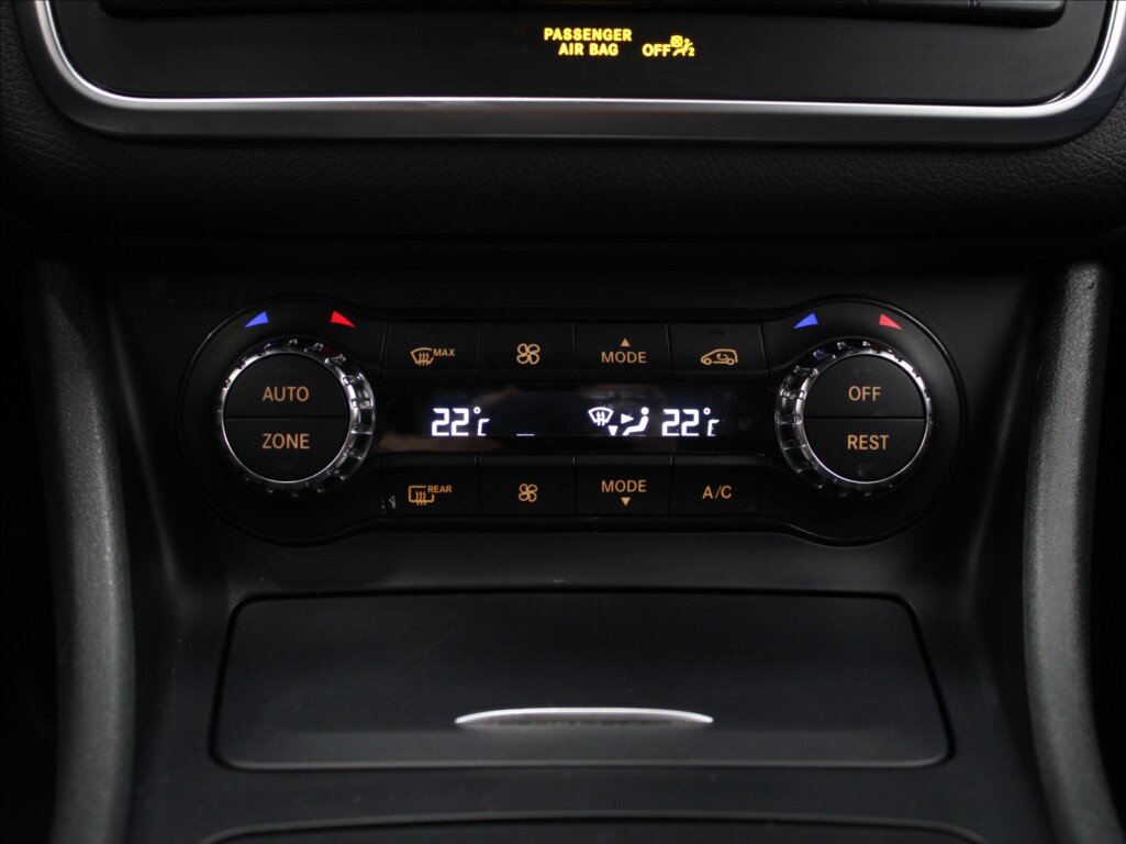 Mercedes-Benz GLA SUV / Terénní 2,0 l 155 kw