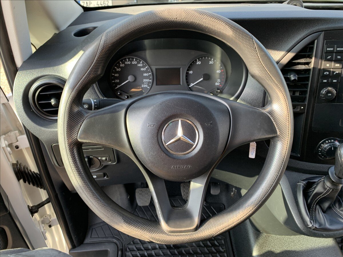 Mercedes-Benz Vito Skříň 1,6 l 65 kw