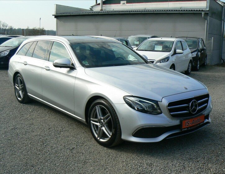 Mercedes-Benz Třídy E Kombi 2,0 l 143 kw