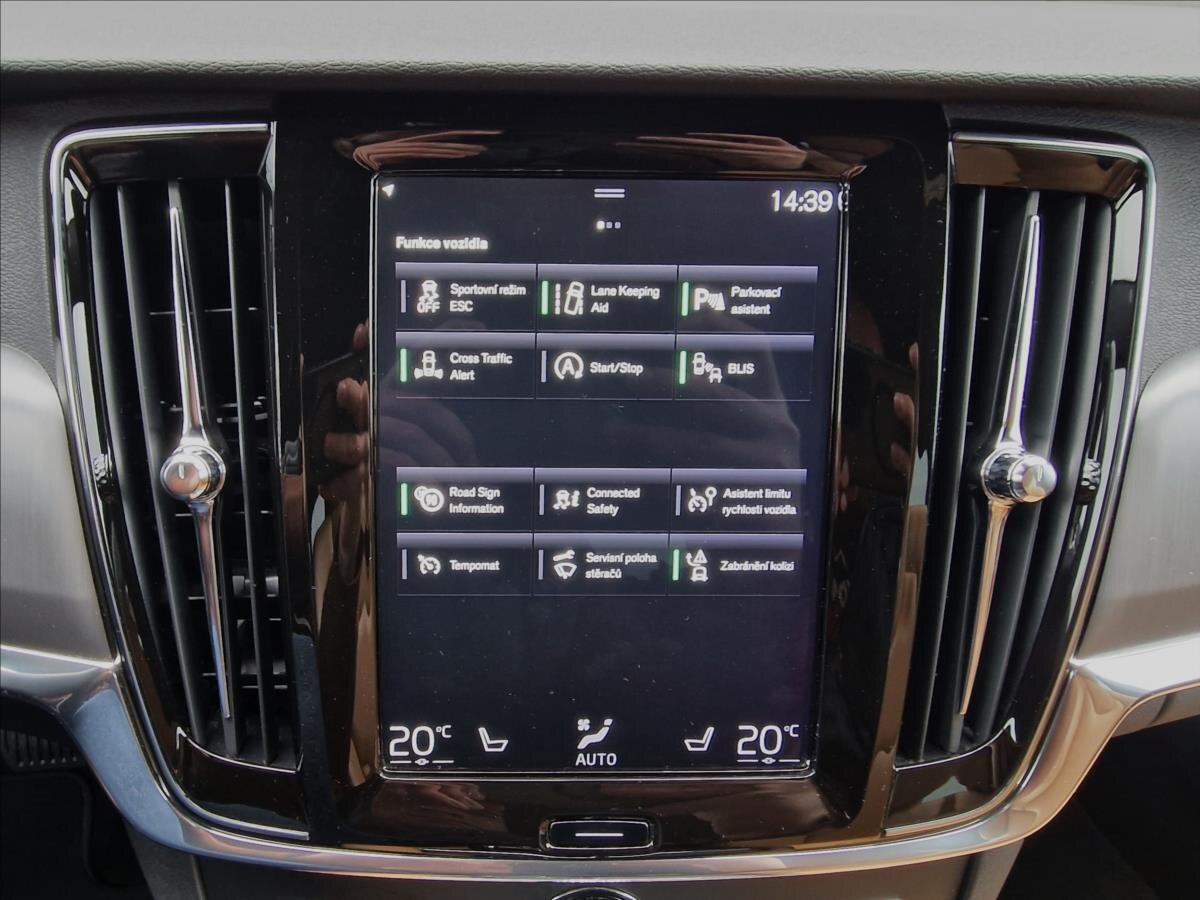 Volvo V90 Kombi 2,0 l 173 kw