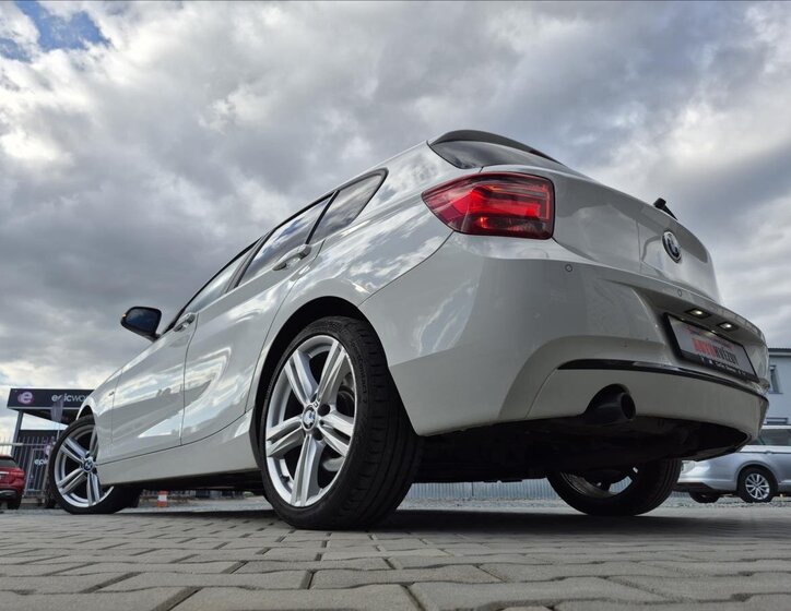 BMW Řada 1 Hatchback 2,0 l 135 kw