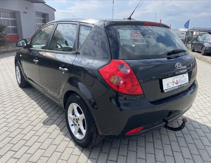 KIA Ceed Hatchback 1,4 l 80 kw