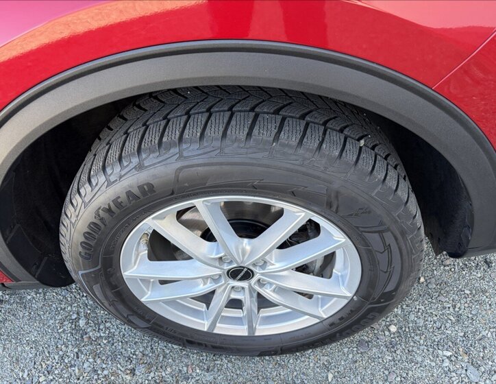 Ford Kuga Kombi 2,0 l 140 kw