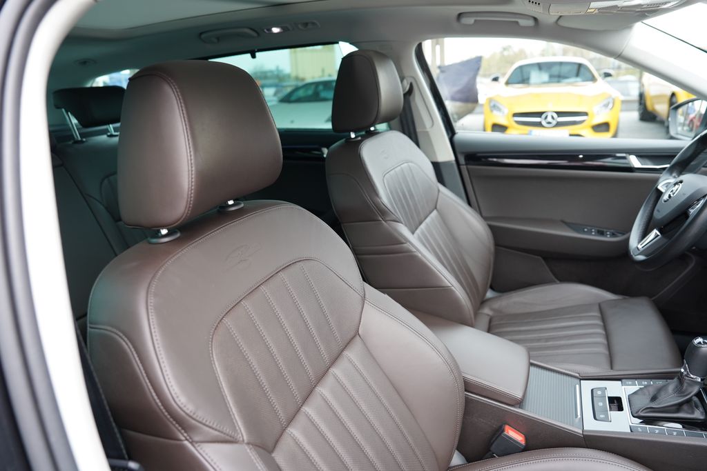 Škoda Superb Kombi 2,0 l 140 kw