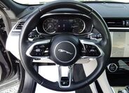 Jaguar F-Pace 14