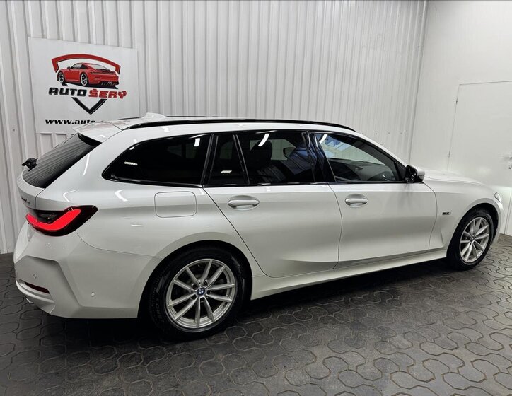 BMW Řada 3 Kombi 2,0 l 215 kw