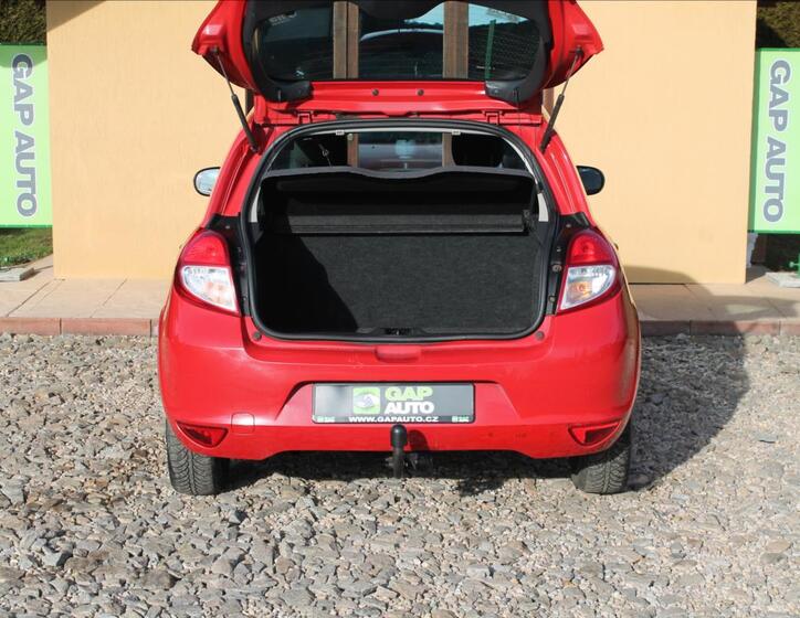 Renault Clio 15